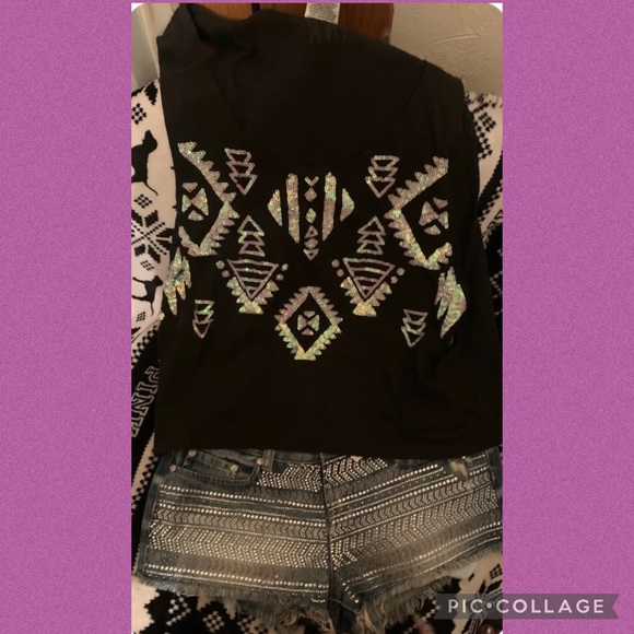 Victoria Secret Pink Bling Shorts Size 2 & Bling
Tee Wow 🤩 Rare Super Sweet New - Picture 3 of 11